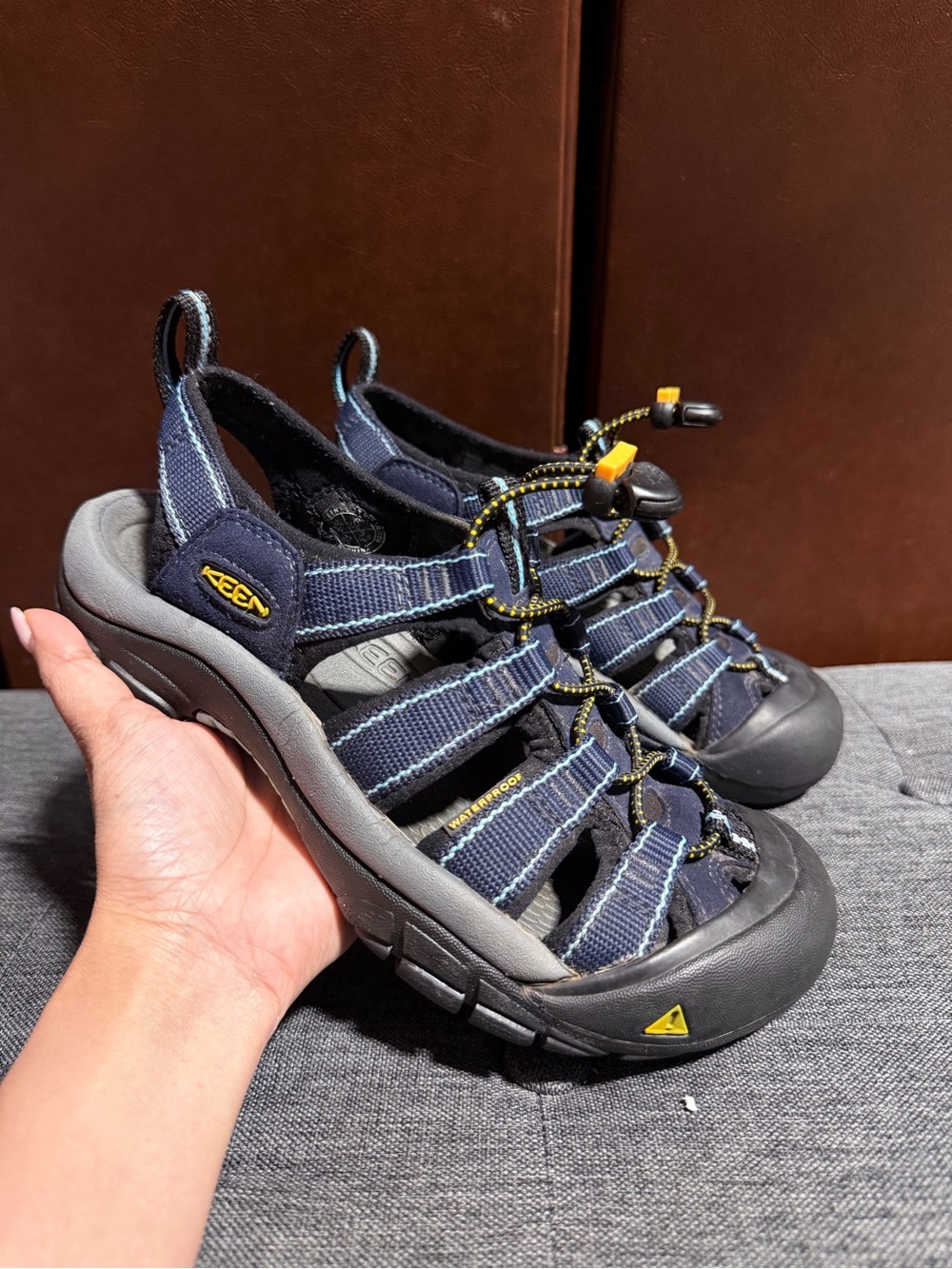 KEEN Newport H2 Waterproof Hiking Sandals size 6